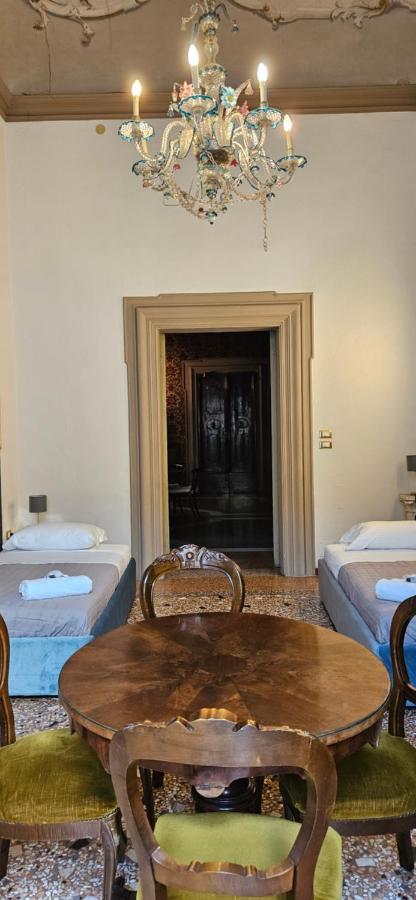 Residence Belle Arti 42 Bologna Bagian luar foto