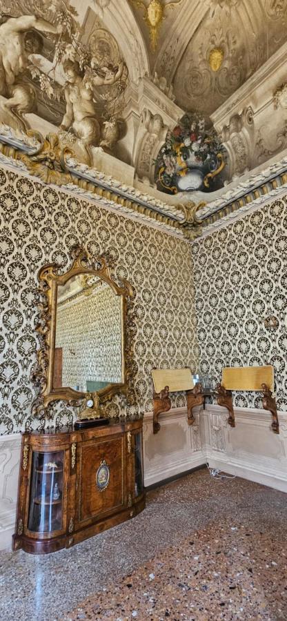 Residence Belle Arti 42 Bologna Bagian luar foto