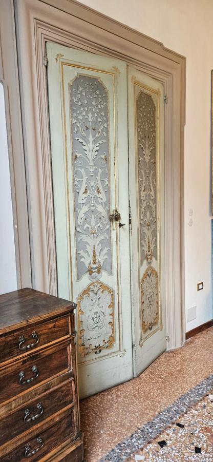 Residence Belle Arti 42 Bologna Bagian luar foto