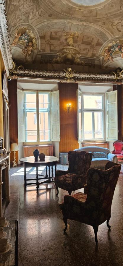 Residence Belle Arti 42 Bologna Bagian luar foto