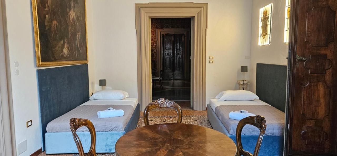 Residence Belle Arti 42 Bologna Bagian luar foto